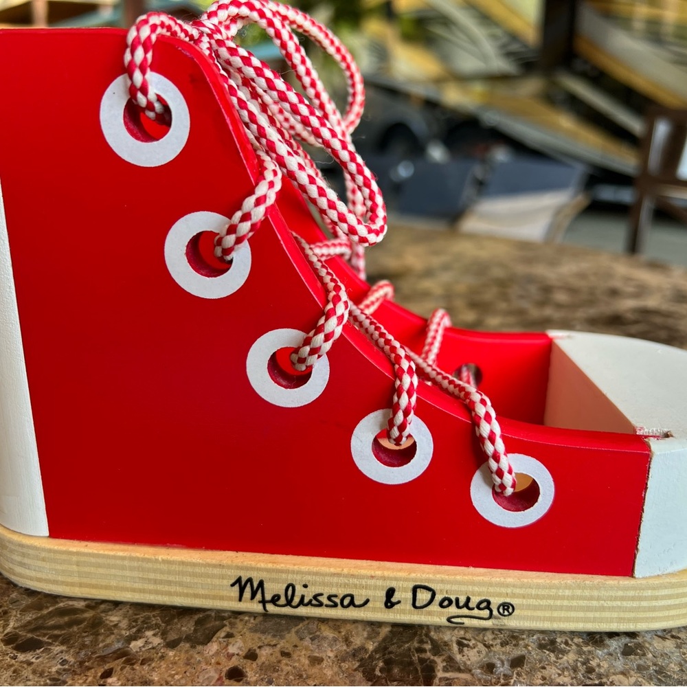 Melissa & Doug Lacing Shoe